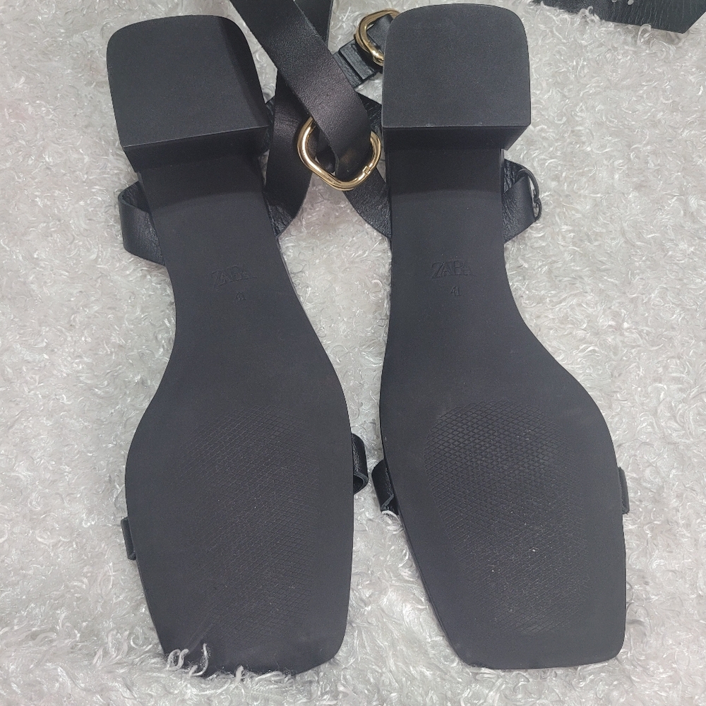 Sandals - Picture 4 of 7